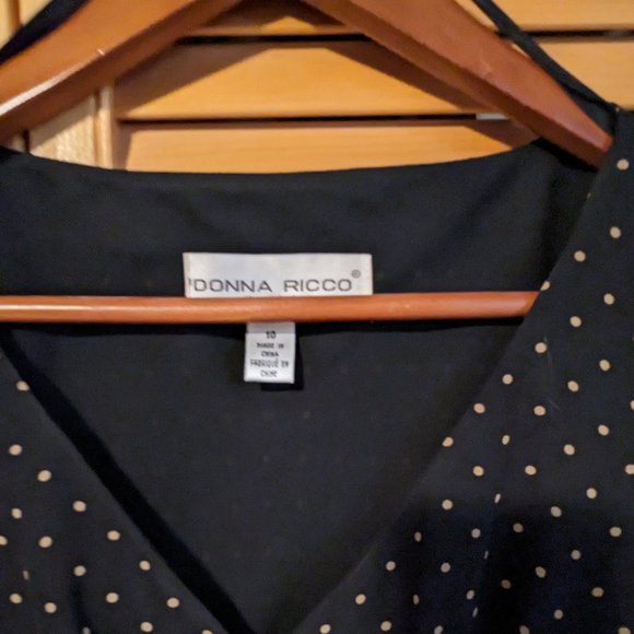 Robe - Picture 4 of 5